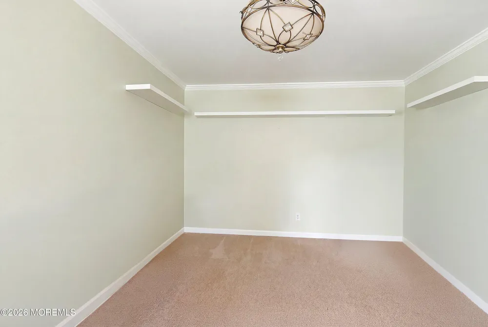 29 Brian Road Edison, NJ 08817