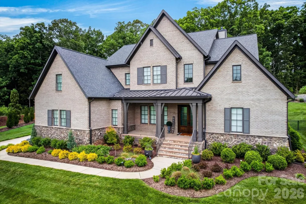 1115 Shelton Oaks Court Matthews, NC 28105