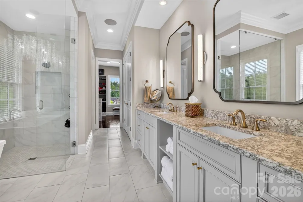 1115 Shelton Oaks Court Matthews, NC 28105