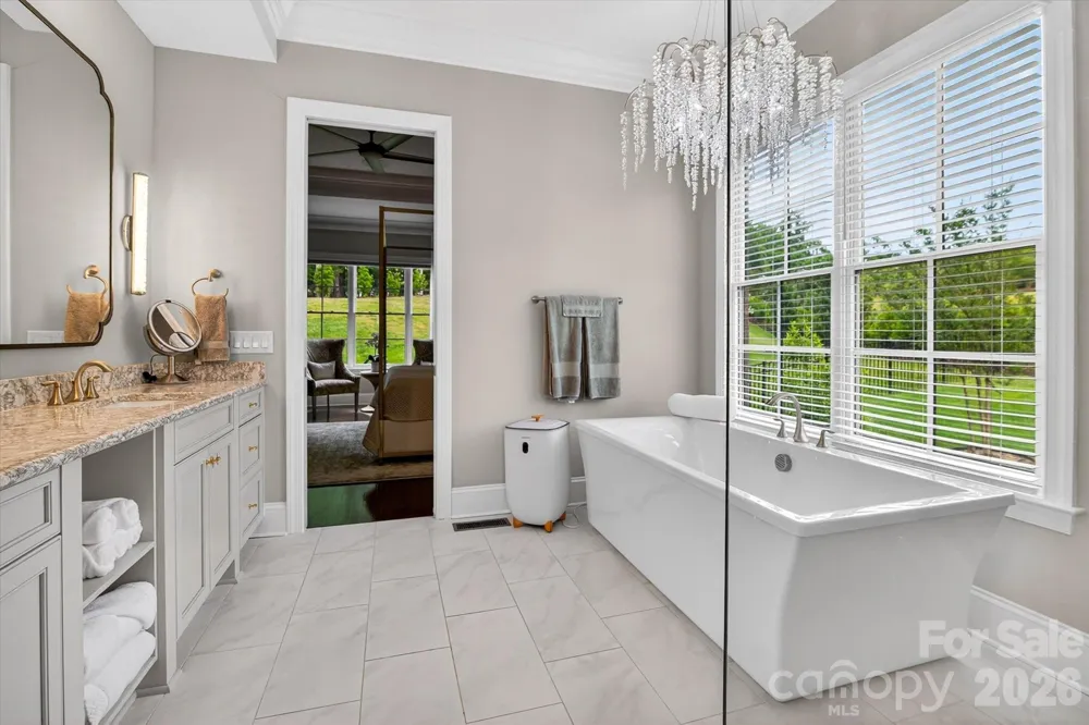 1115 Shelton Oaks Court Matthews, NC 28105