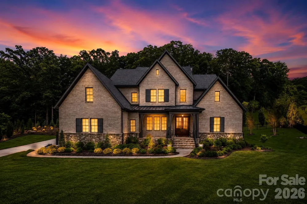 1115 Shelton Oaks Court Matthews, NC 28105
