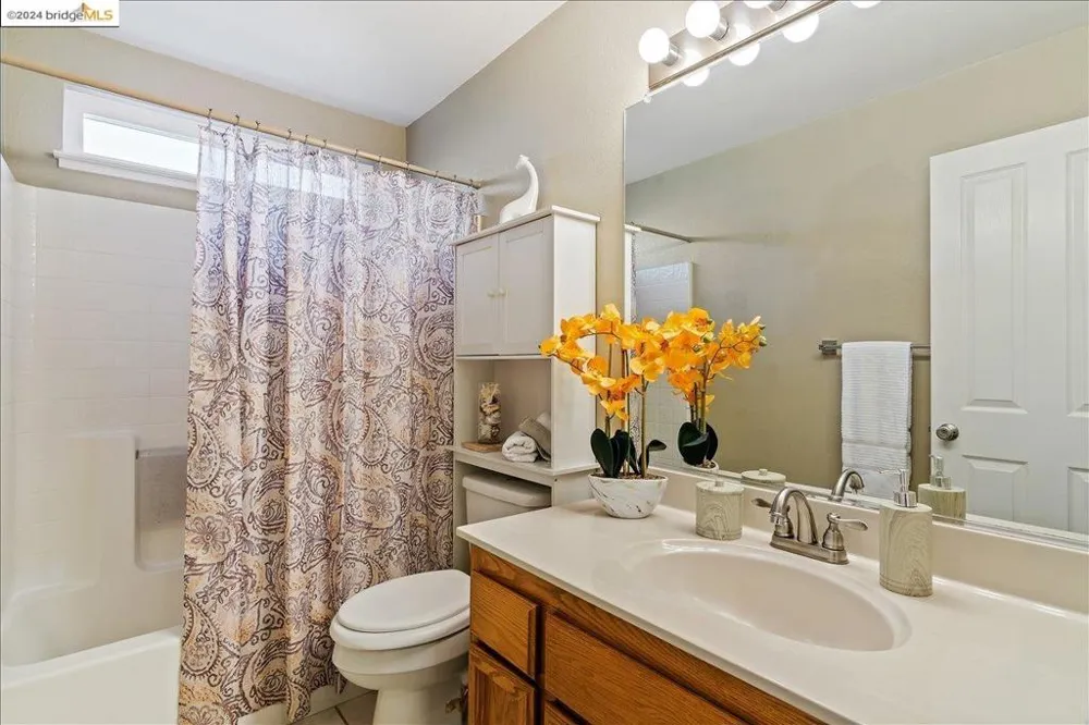 247 Heron Dr Pittsburg, CA 94565
