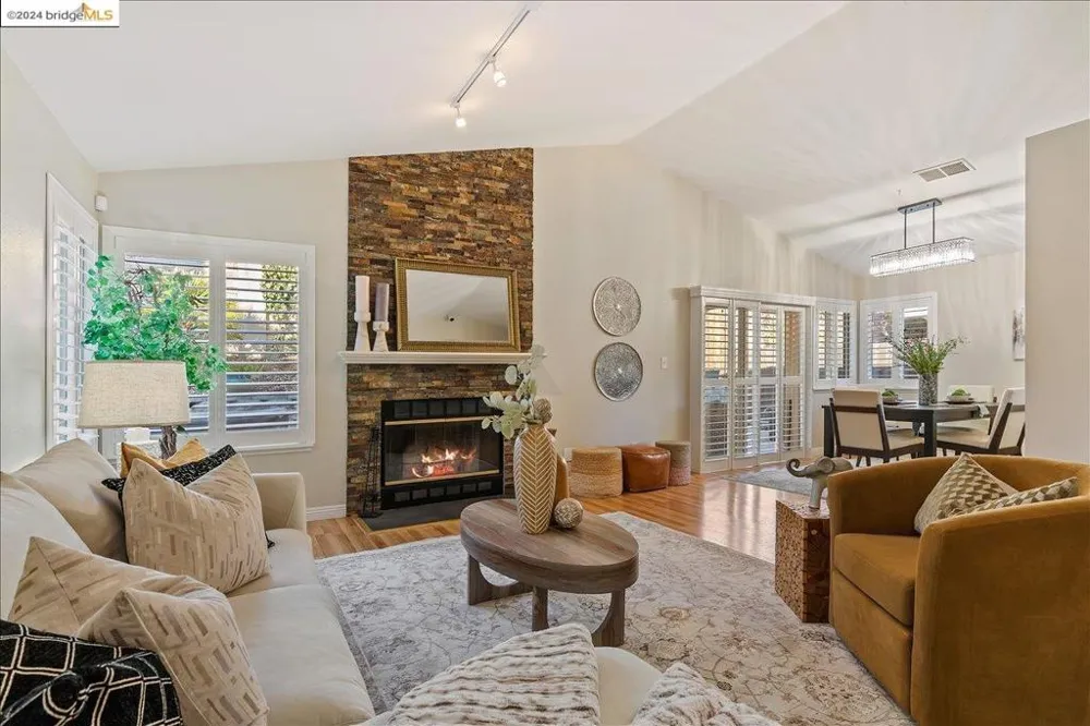247 Heron Dr Pittsburg, CA 94565