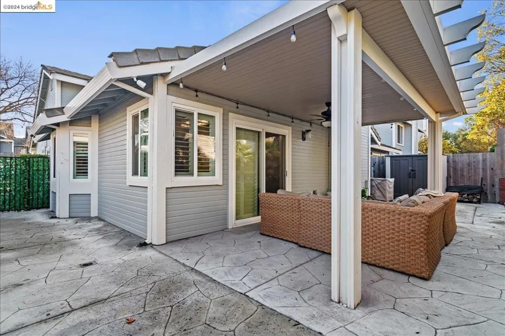 247 Heron Dr Pittsburg, CA 94565
