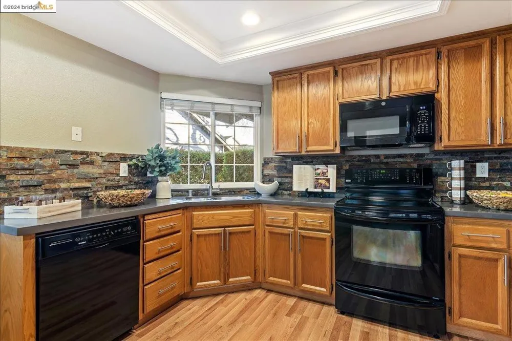 247 Heron Dr Pittsburg, CA 94565