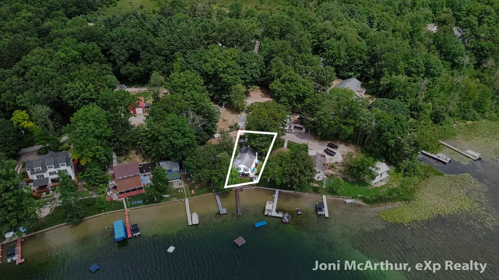 11613 Orchard Park Drive NE Sparta, MI 49345