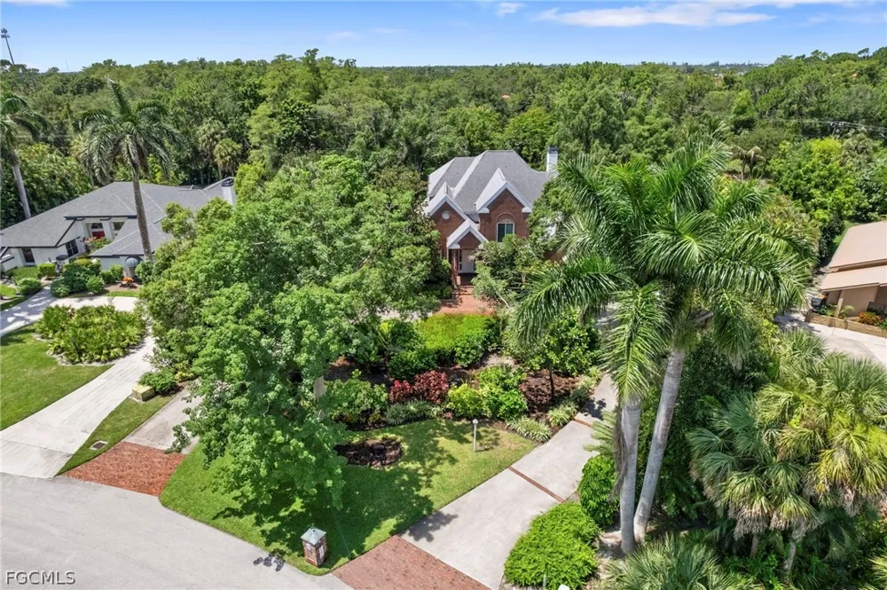 Pine Villa Lane Fort Myers, FL 33912