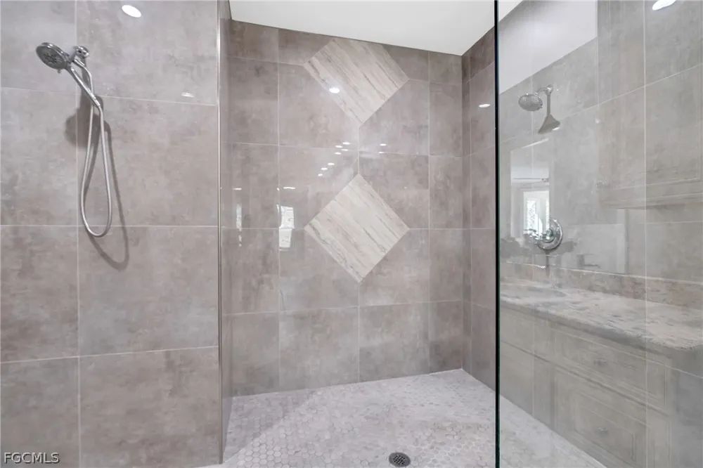 Pine Villa Lane Fort Myers, FL 33912