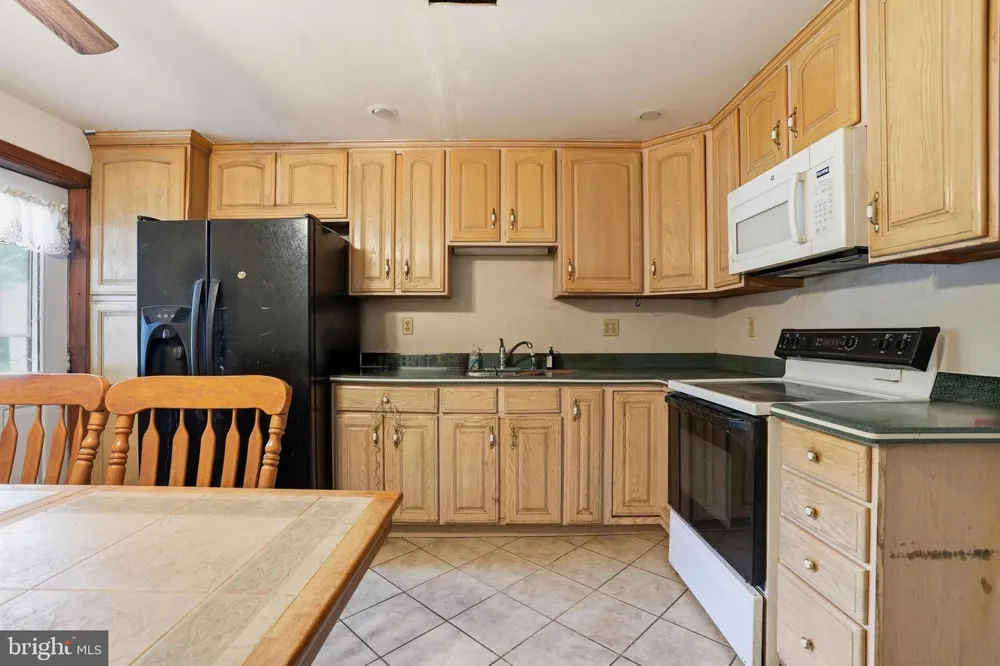 2049 ROUTE 313 Quakertown, PA 18951