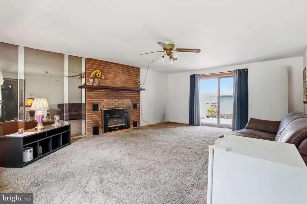 2049 ROUTE 313 Quakertown, PA 18951