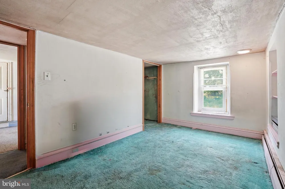 2049 ROUTE 313 Quakertown, PA 18951
