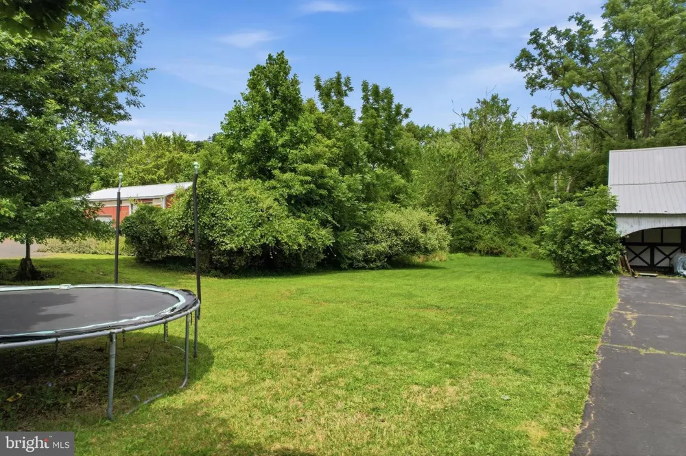 2049 ROUTE 313 Quakertown, PA 18951