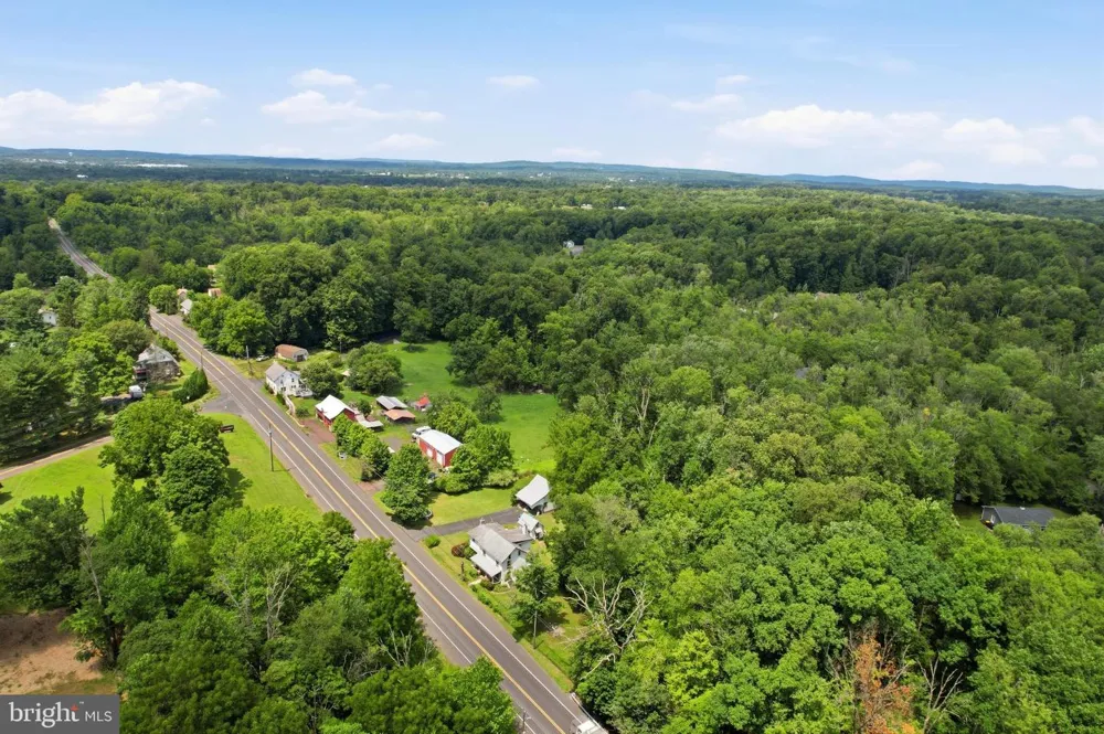 2049 ROUTE 313 Quakertown, PA 18951