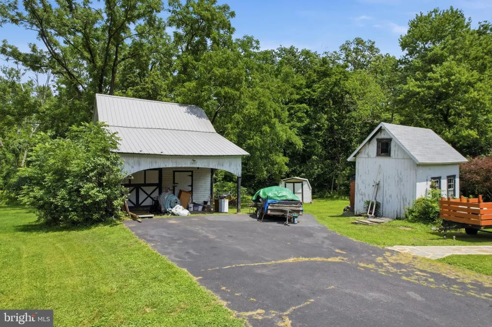 2049 ROUTE 313 Quakertown, PA 18951