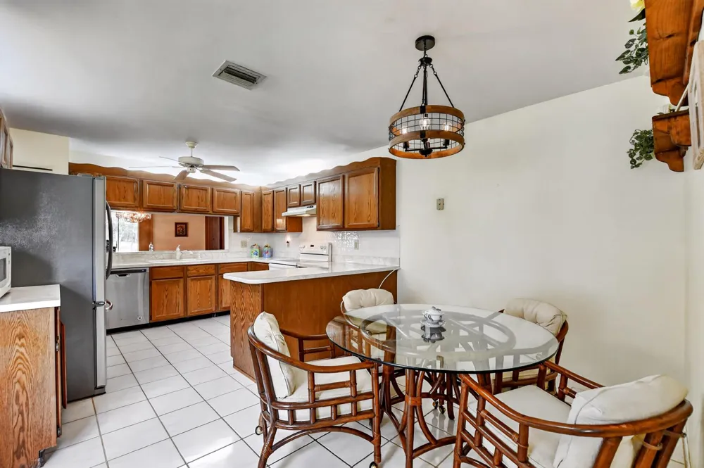 310 Deer Creek Lakeside Way Deerfield Beach, FL 33442