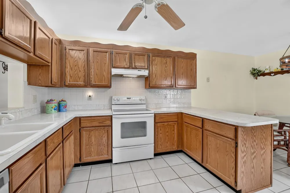 310 Deer Creek Lakeside Way Deerfield Beach, FL 33442
