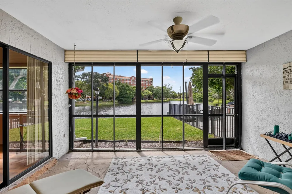 310 Deer Creek Lakeside Way Deerfield Beach, FL 33442