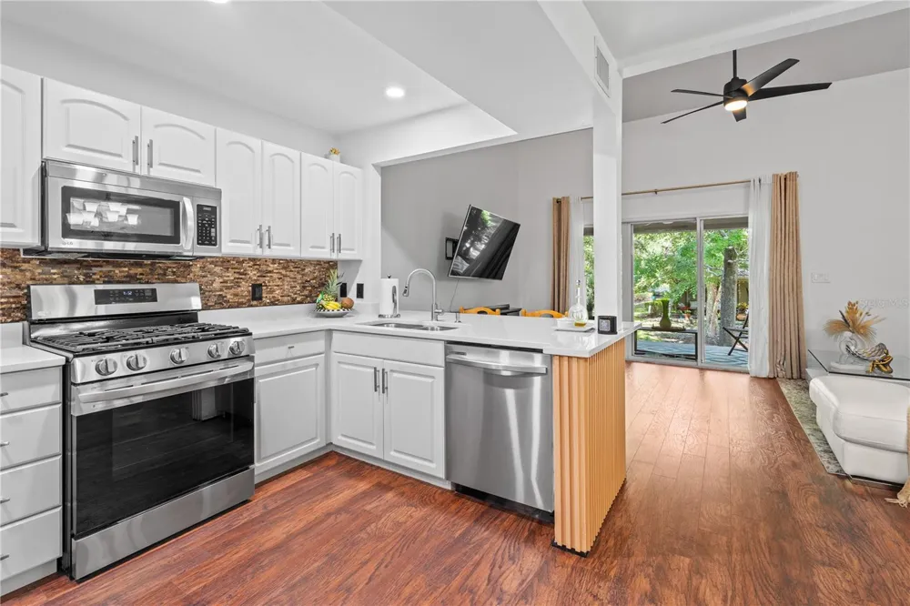 1215 NW 55TH STREET NW #7 Gainesville, FL 32605