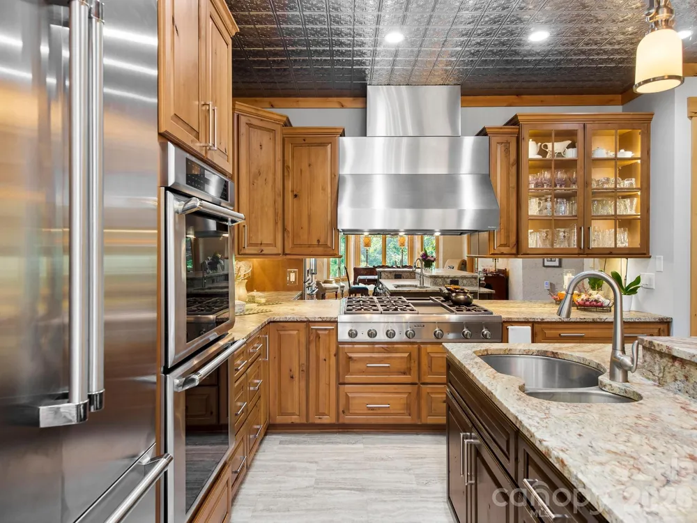 600 White Water Way Marshall, NC 28753