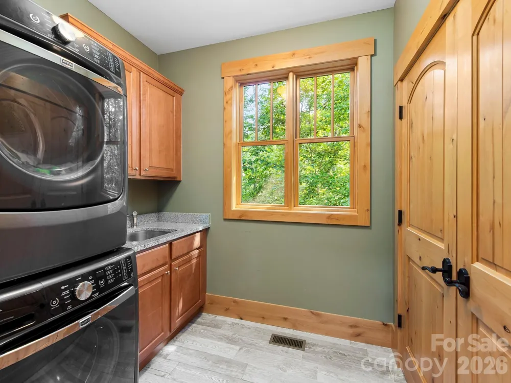 600 White Water Way Marshall, NC 28753