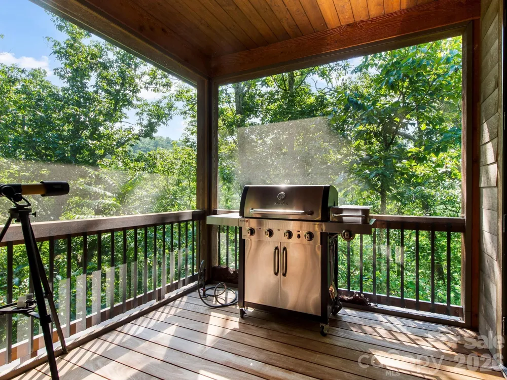 600 White Water Way Marshall, NC 28753