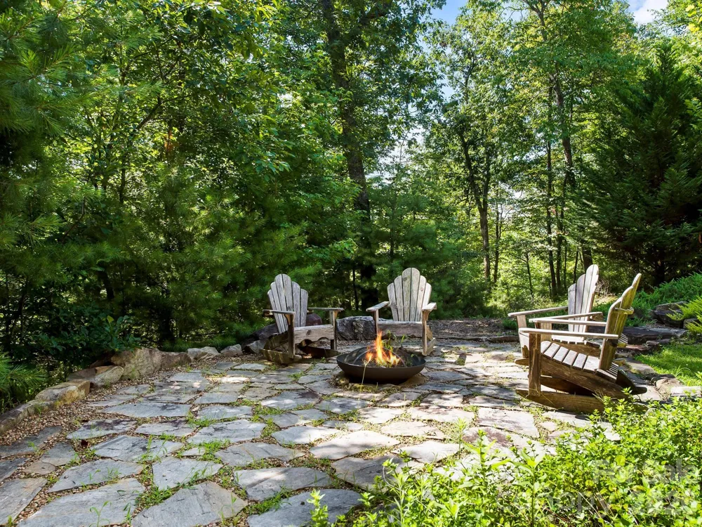 600 White Water Way Marshall, NC 28753