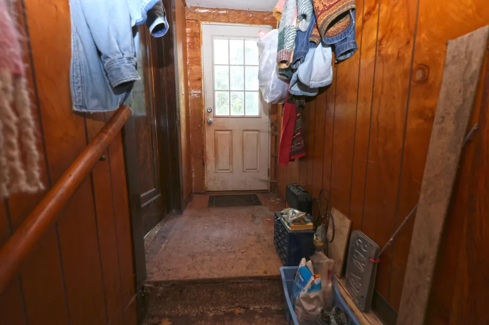 5760 Martin Road Coloma, MI 49038