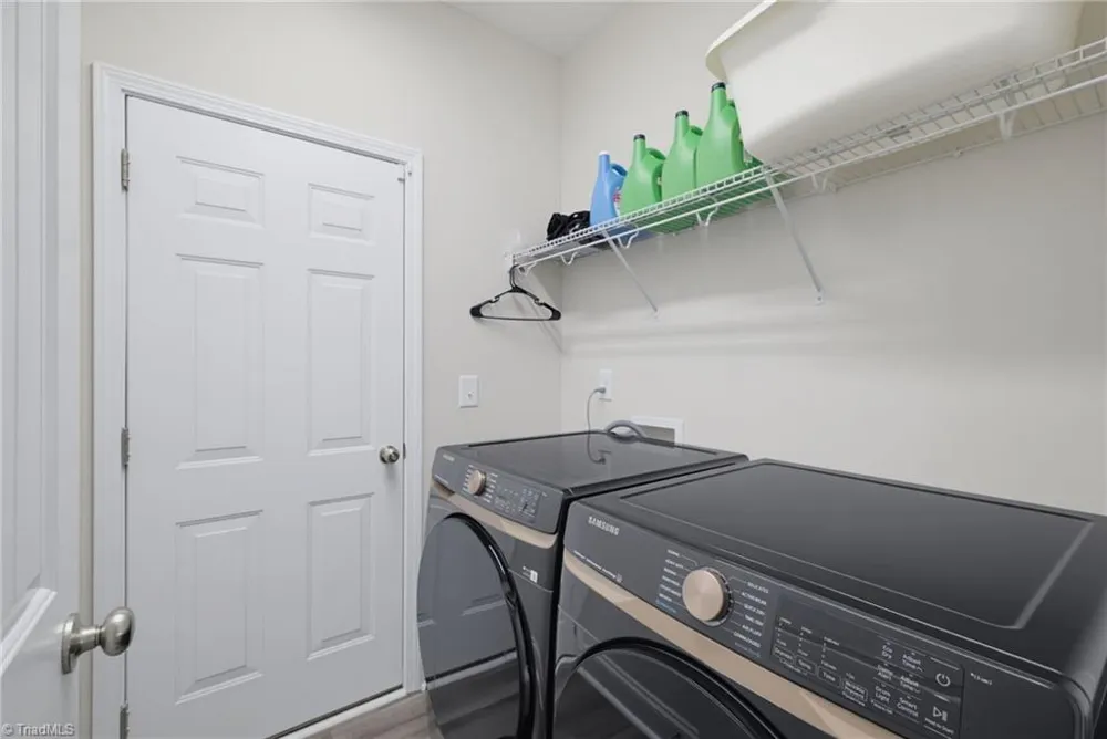 668 Palomino Mustang Drive Whitsett, NC 27377