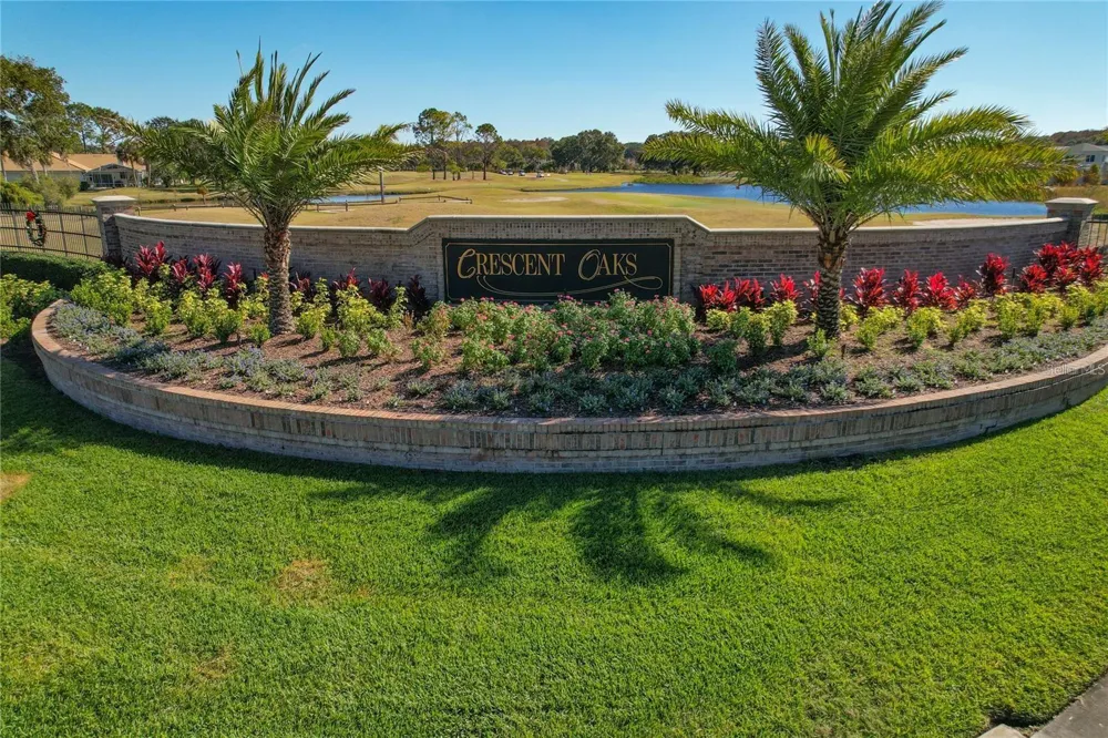 1063 DARTFORD DRIVE Tarpon Springs, FL 34688
