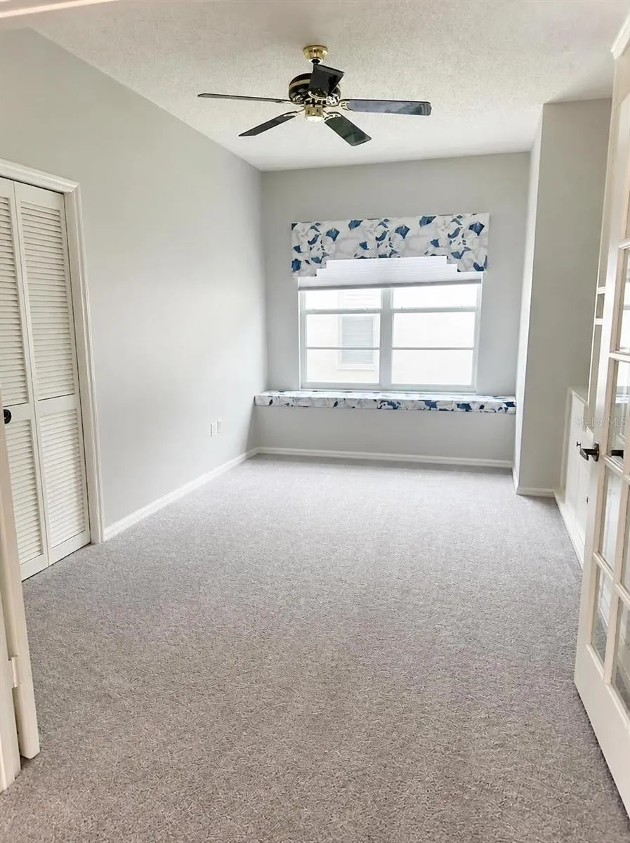 1063 DARTFORD DRIVE Tarpon Springs, FL 34688