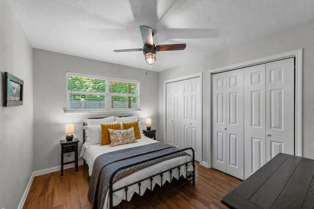 606 Walnut Street Sweeny, TX 77480