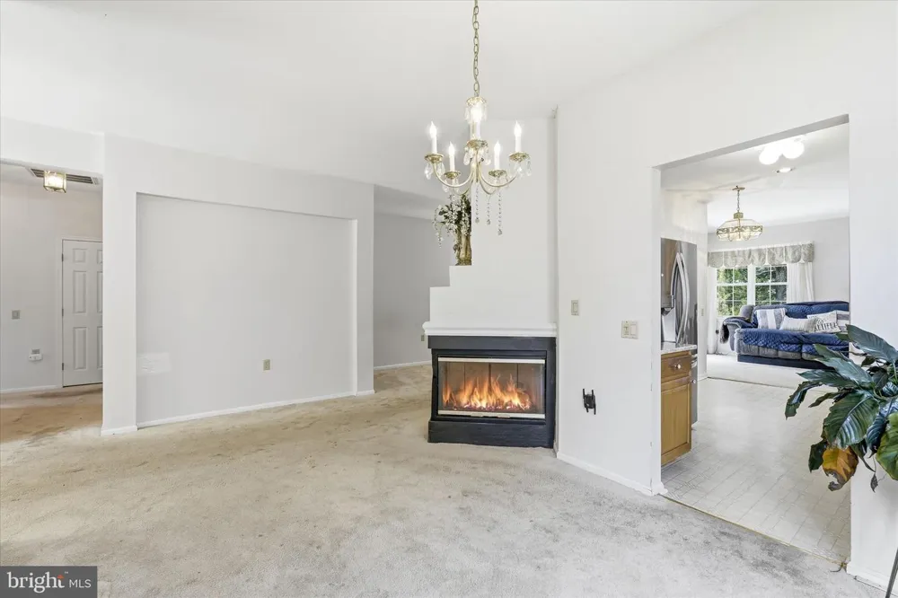 23 JUMPING BROOK LA Barnegat, NJ 08005