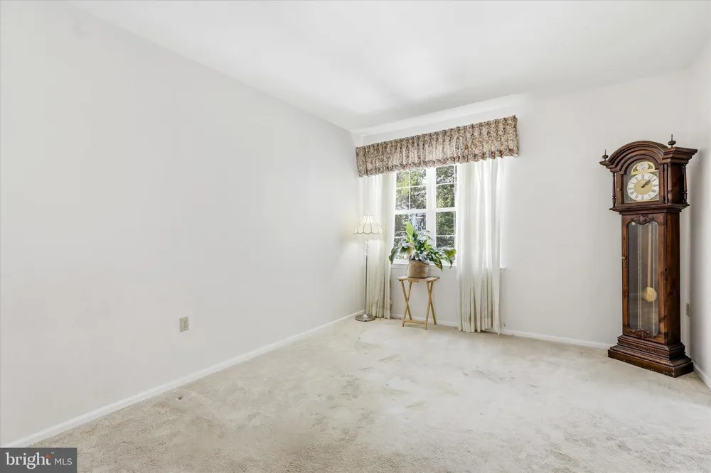 23 JUMPING BROOK LA Barnegat, NJ 08005