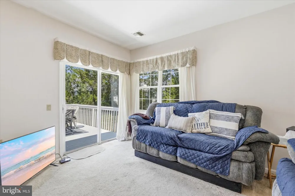23 JUMPING BROOK LA Barnegat, NJ 08005