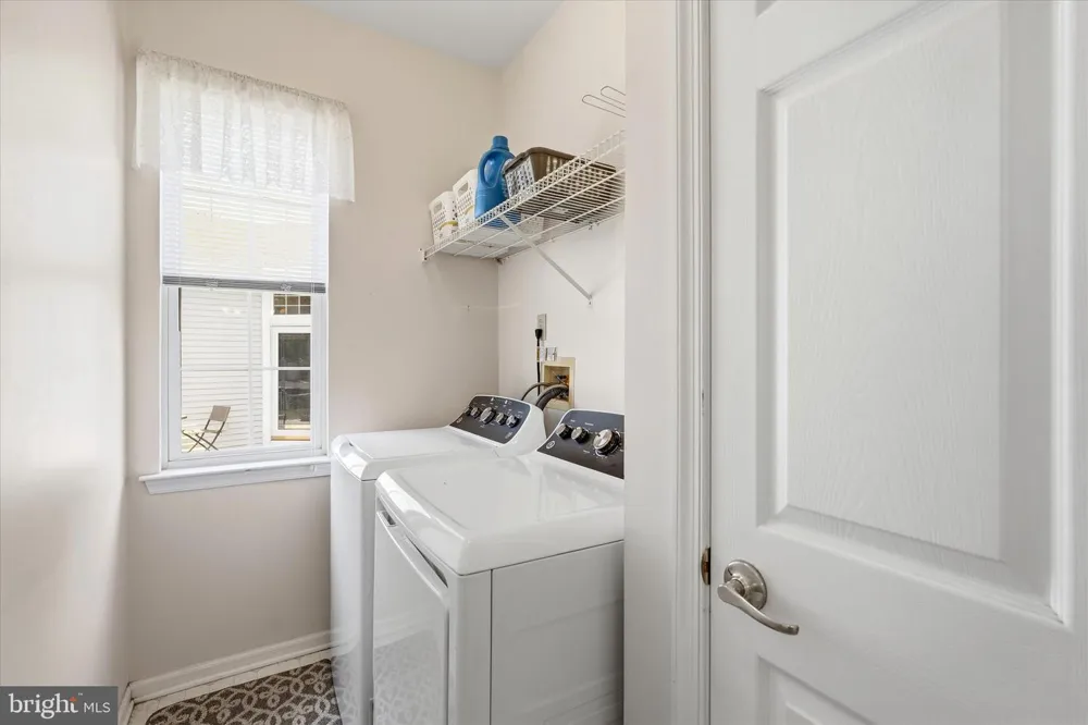 23 JUMPING BROOK LA Barnegat, NJ 08005