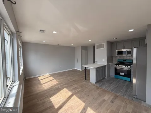 2611 S 9TH STREET #2