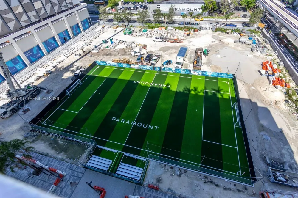 851 NE 1st Ave #503 Miami, FL 33132