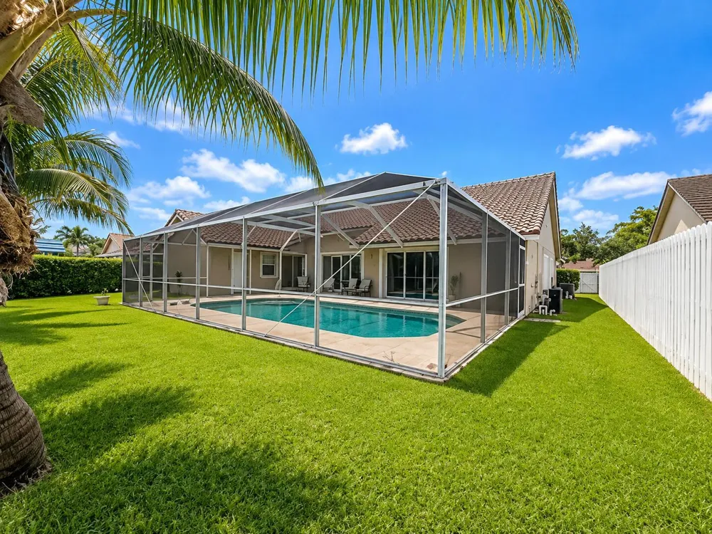16320 NW 9th Drive Pembroke Pines, FL 33028