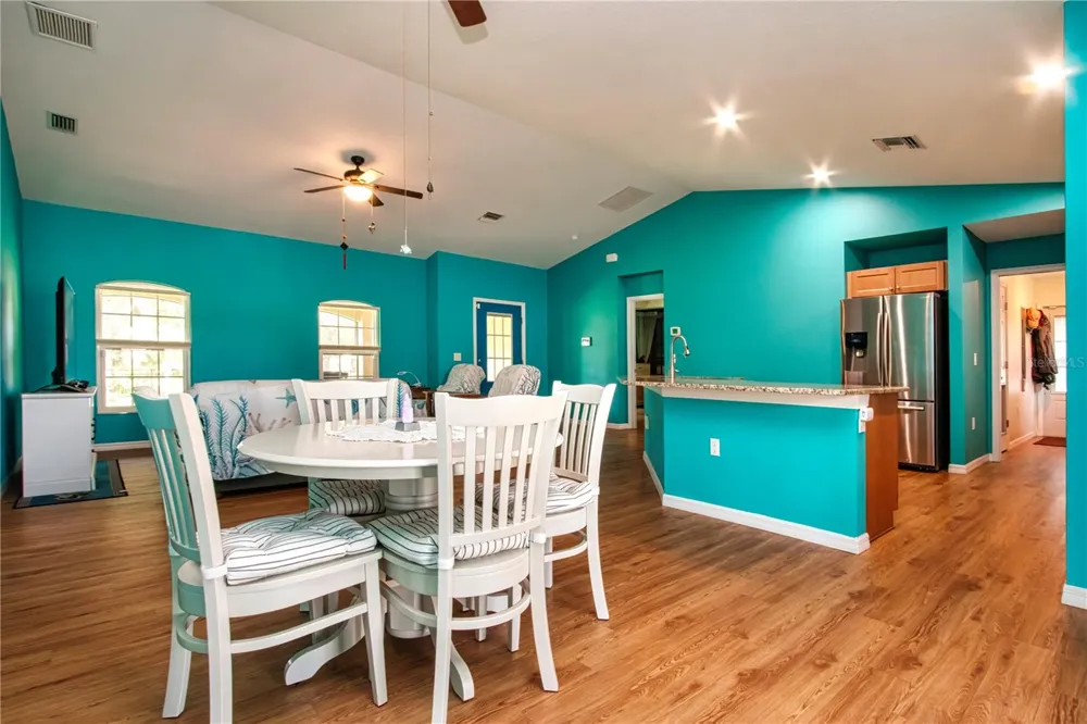13522 COUNTY ROAD 672 HIGHWAY Riverview, FL 33579