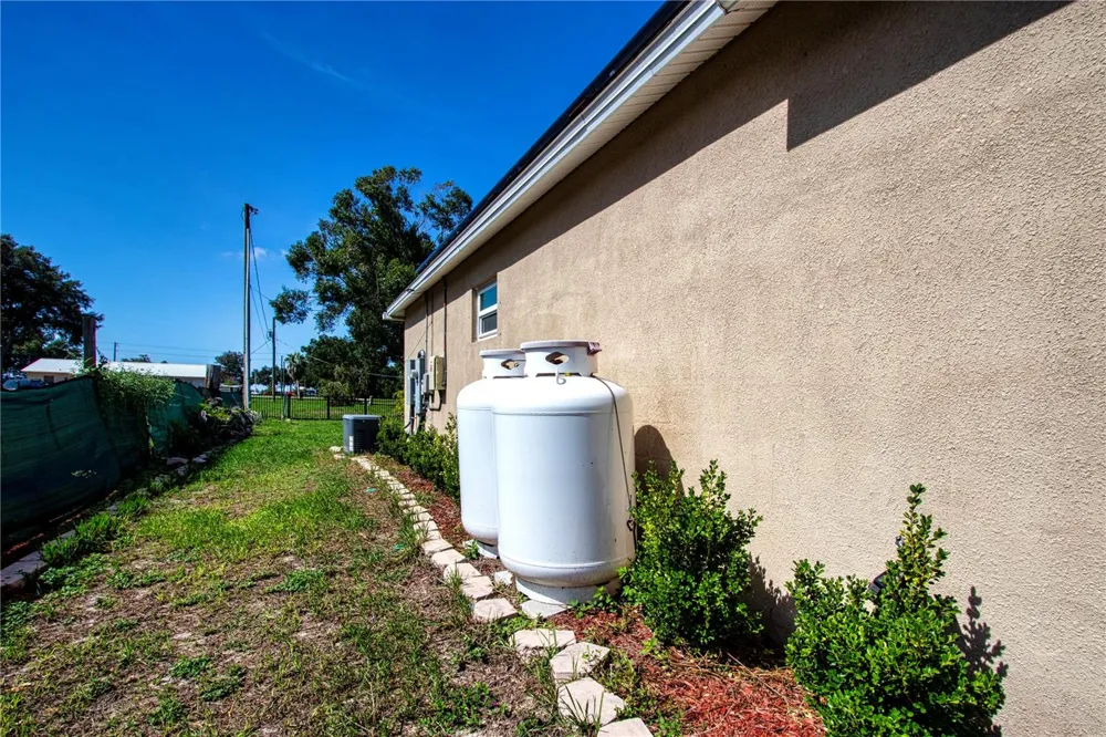 13522 COUNTY ROAD 672 HIGHWAY Riverview, FL 33579