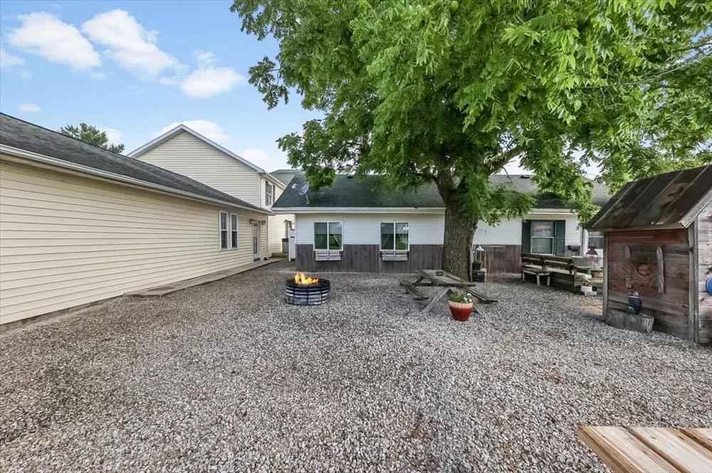 12351 Mulberry Road Ottawa Lake, MI 49267