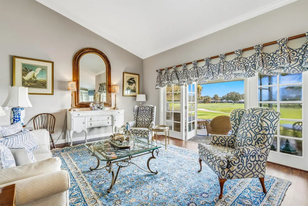 700 SUMMERWOOD LANE SW Vero Beach, FL 32962