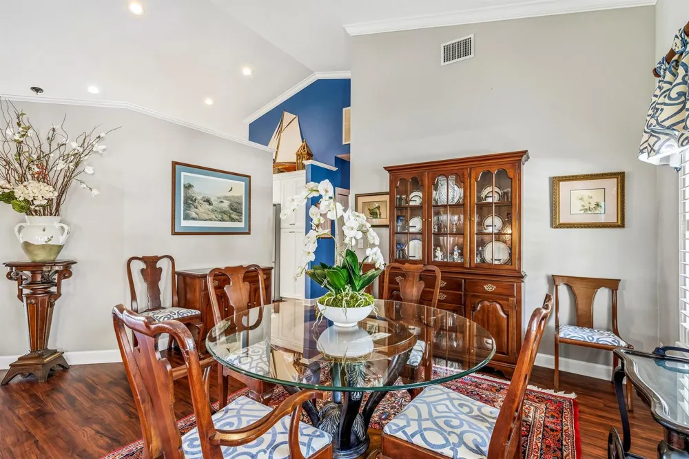 700 SUMMERWOOD LANE SW Vero Beach, FL 32962