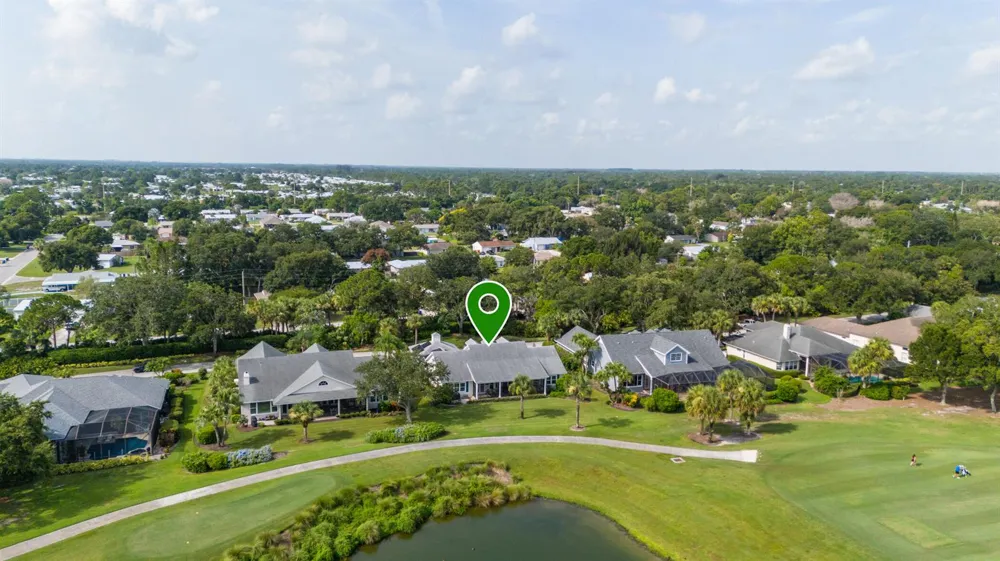 700 SUMMERWOOD LANE SW Vero Beach, FL 32962