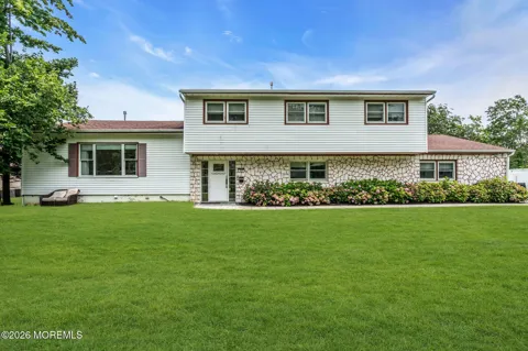 501 Monmouth Place
