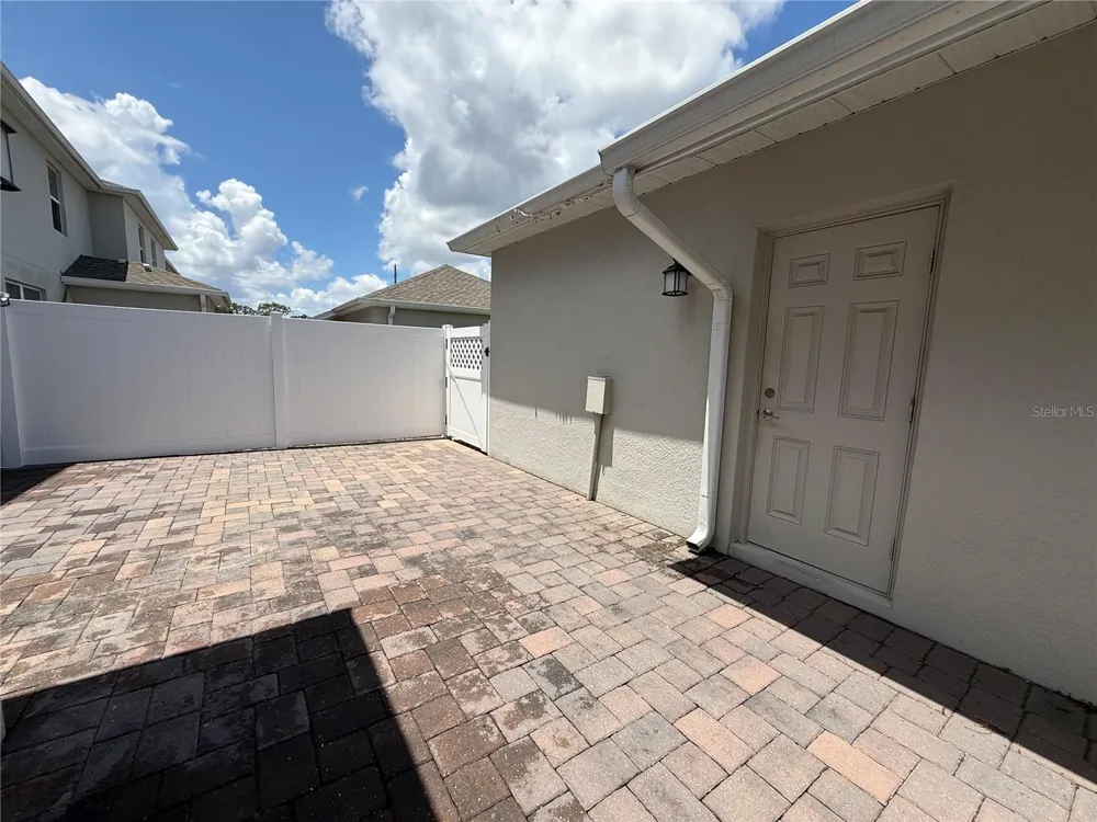 5647 QUIET PALM LOOP St Cloud, FL 34771