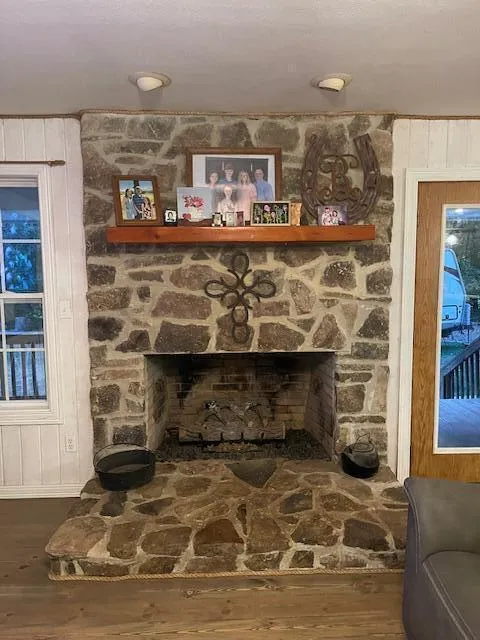 9415 Old State Highway 28 Pikeville, TN 37367