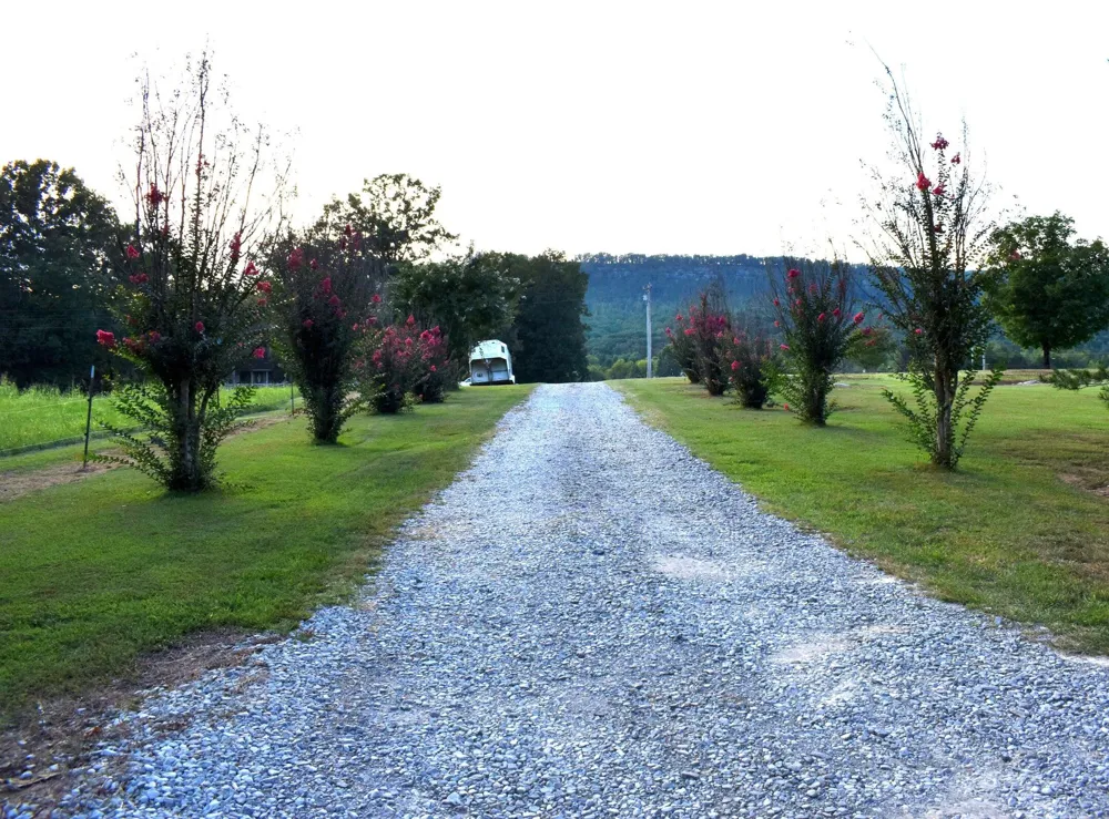 9415 Old State Highway 28 Pikeville, TN 37367