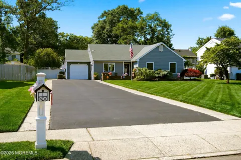 117 W Cypress Road