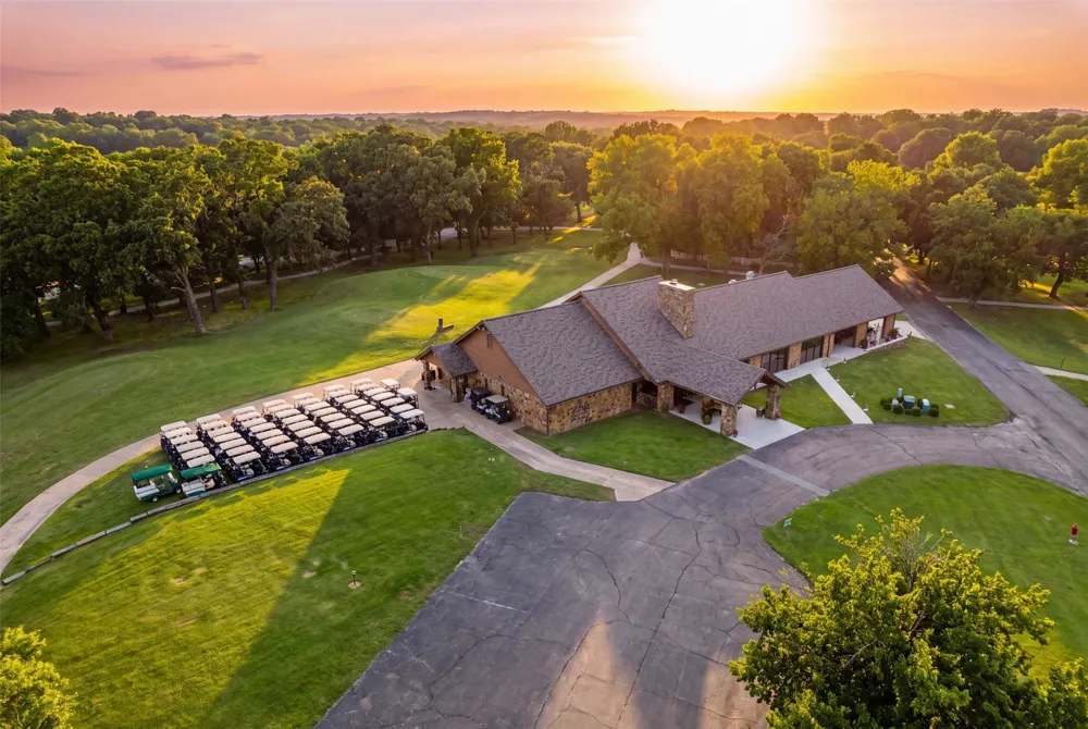451481 Ridge Road Circle Afton, OK 74331